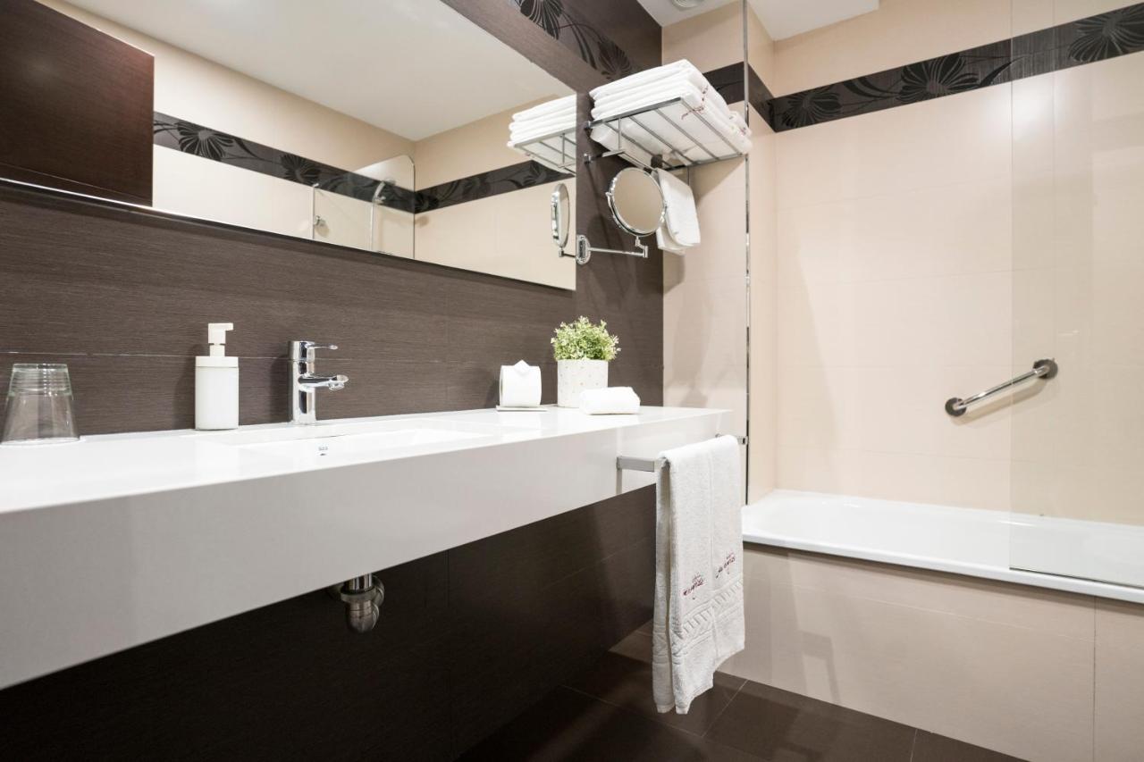 Hotel Piramide 2 Portonovo Ngoại thất bức ảnh